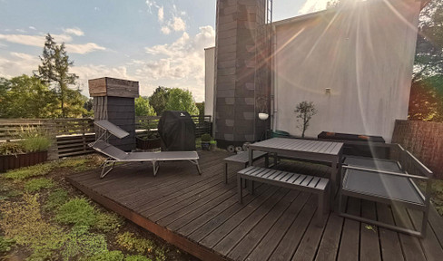 Rooftop Living. Loft apartment, 93 square meters, 3 rooms, large atrium rooftop terrace.
