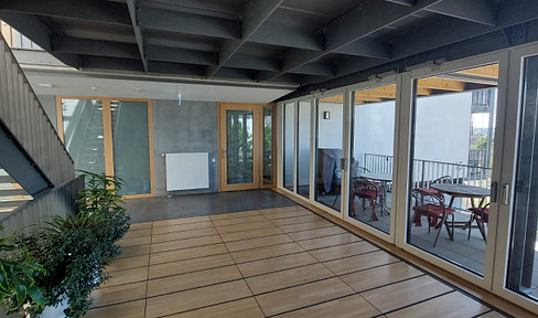 4-Zimmer Whg., EBK, Tiefgarage, Balkon, Passiv-Bau KFW 40