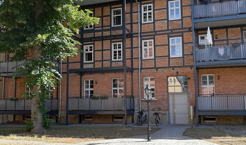 KFW efficiency house monument 3 room apartment good location to the center elevator sunny balcony