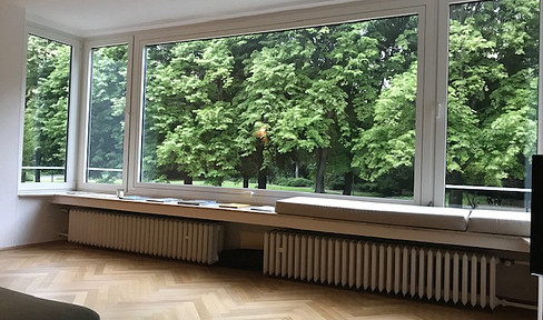 Outstanding 2-room apartment with a view of the Düsseldorf Hofgarten