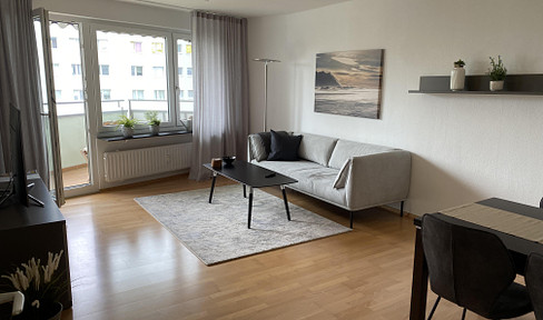 Furnished living. Stylish home in Spandau. Balcony, elevator & parking space available.