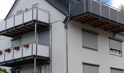 Modernized 3-room apartment in Reutlingen, Stadtnach, quiet with west-facing balcony