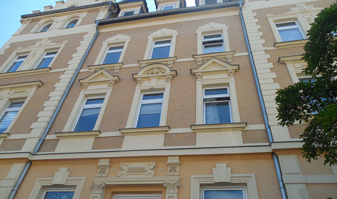 Sonnige kompakte 2-Zimmer Wohnung mit Balkon und Stellplatz