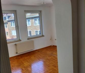 Beautifully cut bright 3ZKDB apartment in prime city center location from 01.06.2025