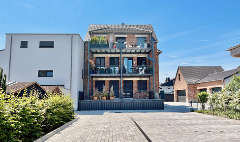 Exklusive & moderne EG-Wohnung am Main mit EBK, riesiger Terrasse, Tageslichtbad, Einbaumöbel