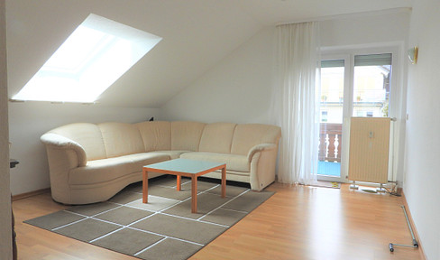 Dachwohnung zw. Wiesbaden und Frankfurt a.M.(Leben a. d. Land mit Möglk. zur Glasfasernutzung)