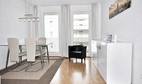 Schöne 2-Zimmer-Wohnung * zentrale Lage * möbliert * großer Westbalkon