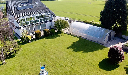 Large house & 1 developed building plot. 2 more possible to purchase. Baltic Sea Schlei Kappeln