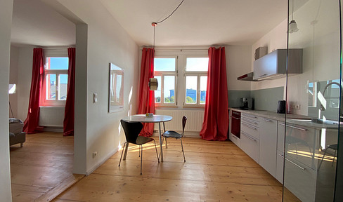 Stylish apartment with far-reaching views