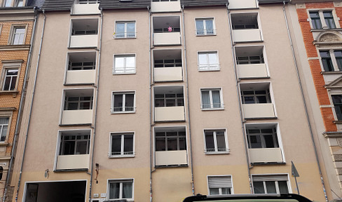 Solid investment property (MFH) in Dresden's Hechtviertel district