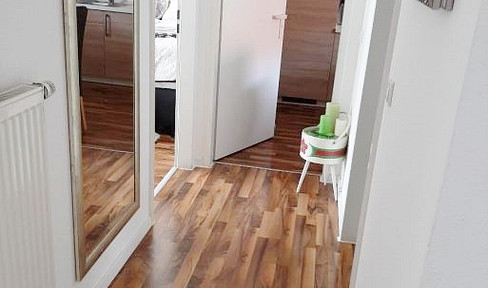 Well-kept 2 room apartment with south-facing balcony, daylight bathroom and new fitted kitchen