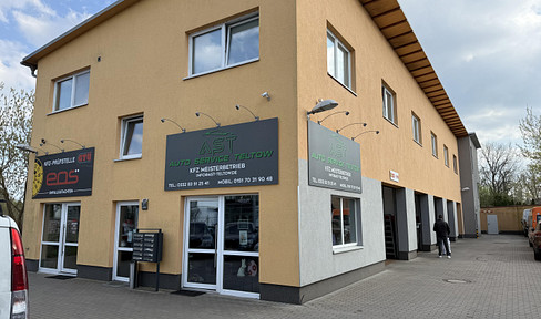 Office space for rent: 2 rooms, 40 square meters, excellent location.