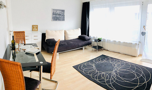 Fully furnished city apartment with roof terrace - central location - ideal for commuters!