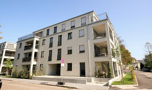 (No agency fees) Like-new 2-room apartment with fitted kitchen, centrally located in Weil am Rhein.