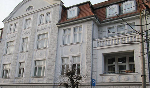 3-room apartment with a balcony for rent, located in the city center of Neustrelitz.