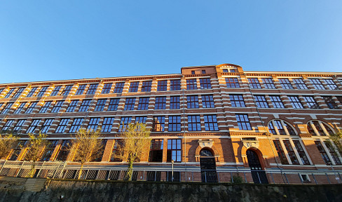 Beautiful loft with Elster view in the Buntgarnwerke