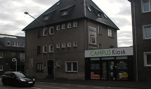 Apartment for rent, located on the 2nd floor in the city center.