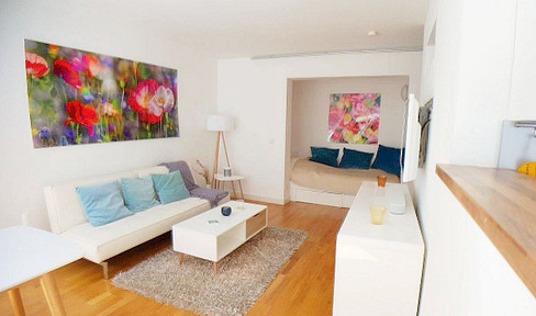 VOLLMÖBLIERT IN CITY-BESTLAGE: LICHTDURCHFLUTETES SMART-HOME- STUDIO MIT TOP-AUSSTATTUNG