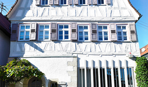 One of a kind: A fantastically beautiful, sophisticated half-timbered house in Stuttgart (completely restored))