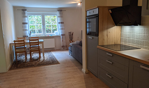 Beautiful and high-quality furnished apartment in Norderstedt, Glashütte, just 500 meters from Hamburg (1,000 Mbit internet).