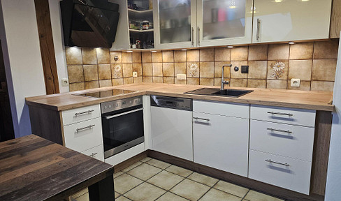 Quiet apartment with a south-facing aspect in a residential area seeks a long-term, quiet, non-smoking tenant.