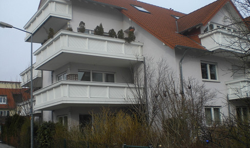 Beautiful 2-room apartment with EBK and terrace