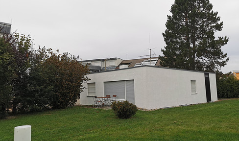 Repräsentativer Büro-Bungalow mit Terrasse u. Garten