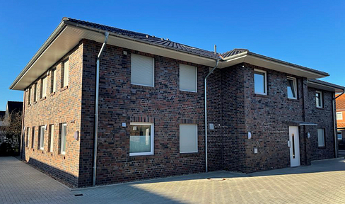 3-room first floor apartment with large terrace, central location