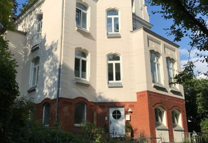 2-room apartment in a historic villa - Fixed-term lease of one year, with an option to extend.