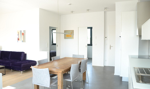 Moderne 2-Zimmer-Wohnung mit großer Dachterrasse (20 m²), Design-Details & Top-Lage