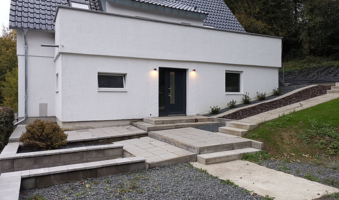 Two-family house with garden for extended family renovated and ready to move into Rent