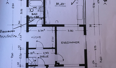 Cozy 3-room apartment in an old building with sunny garden and balcony