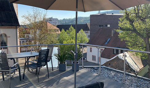 3.5 room top floor apartment, city Lö FuZo, EBK, roof terrace, parking space