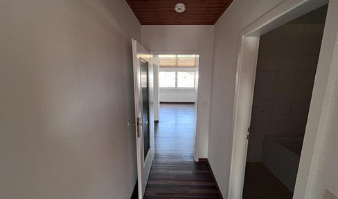 Von Privat: Schöne geräumige 3-Zimmerwohnung in Hanau Kesselstadt