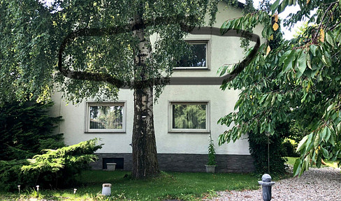 110 m2 Wohnung in einem Zweifamilienhaus