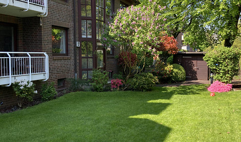 Spacious apartment, 2 rooms. 78sqm living space, 6sqm balcony, quiet location