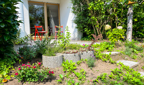 Dreamy 2-room apartment with a south-facing garden.