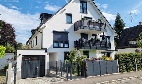 Exclusive and quiet 3-room maisonette with EBK, terrace and garden in Trudering, Munich