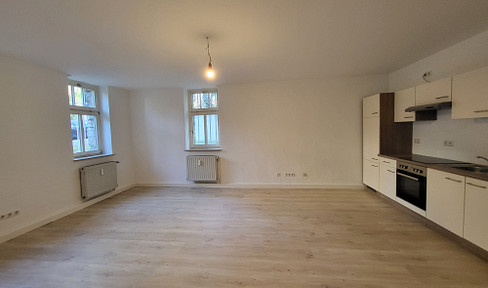 East quarter prime location! 2-room apartment, near Dt. Theater BG Sout. App.2 E3