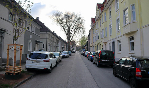 Attraktive helle Wohnung in ruhiger Seitenstraße, 2 Zimmer und Wintergarten