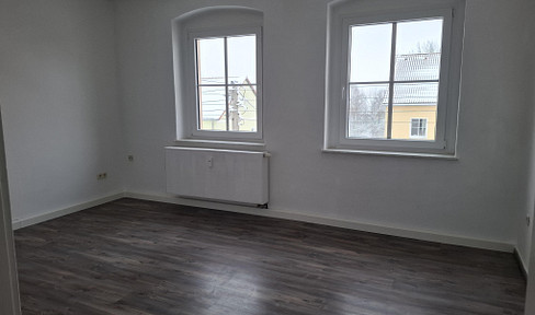 2-Raum-Whg., Bad mit Fenster, Badewanne incl. Dusche, neu renoviert / auch für ALG/BüGe mögl.