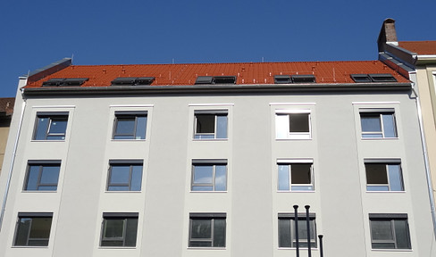 Exclusive and fully furnished 1-room ground floor apartment with EBK in Nuremberg