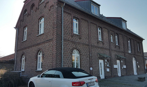 Schöne Parterrewohnung in saniertem Denkmalschutzanwesen in Aachen-Oberforstbach