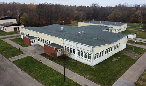 Lagerhallen mit Kühlzellen und Großküche 17153 Stavenhagen/Basepohl ++