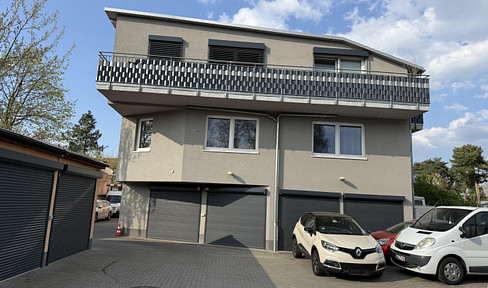22 / 20 fach. Modern residential and commercial building