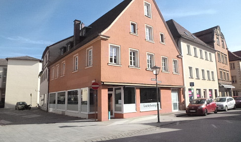 5 x apartment 2 x commercial in top location of Weissenburg 657 sqm