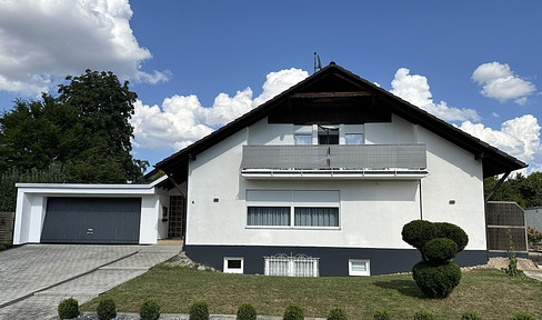 from PRIVATE detached one- to two-family house in Brigachtal (Villingen) -commission-free-