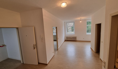 Light-flooded 2 room apartment in a central, quiet city center location