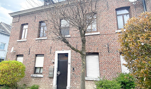 Beautiful 89 square meter attic apartment for rent.