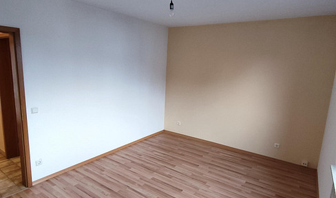 2 Zimmerwohnung Balkon + Keller